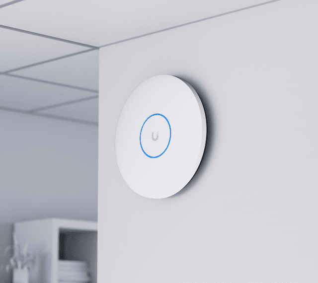 UniFi 7 Pro XGS Modern Ofis Kurulumu