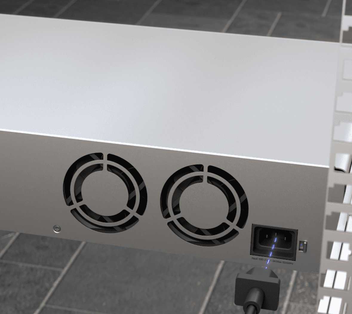 Ubiquiti UNVR-G2-Pro drive bays