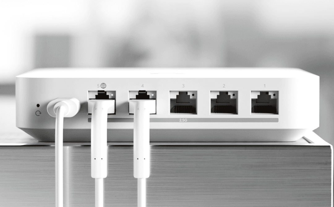 Fotografía oficial de Cloud Gateway Max en su despliegue UniFi