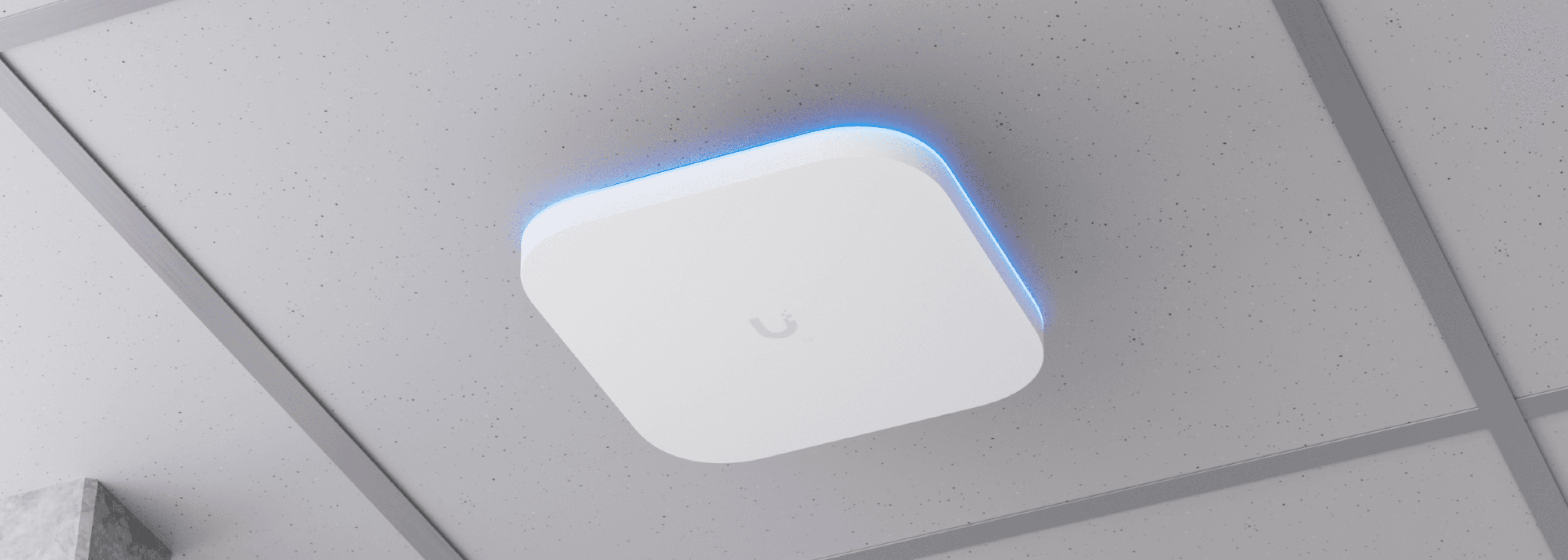 UniFi E7 on the roof