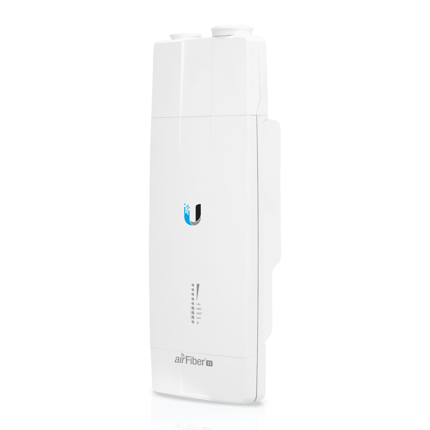 airFiber 11 GHz低频回程无线电与碟形天线