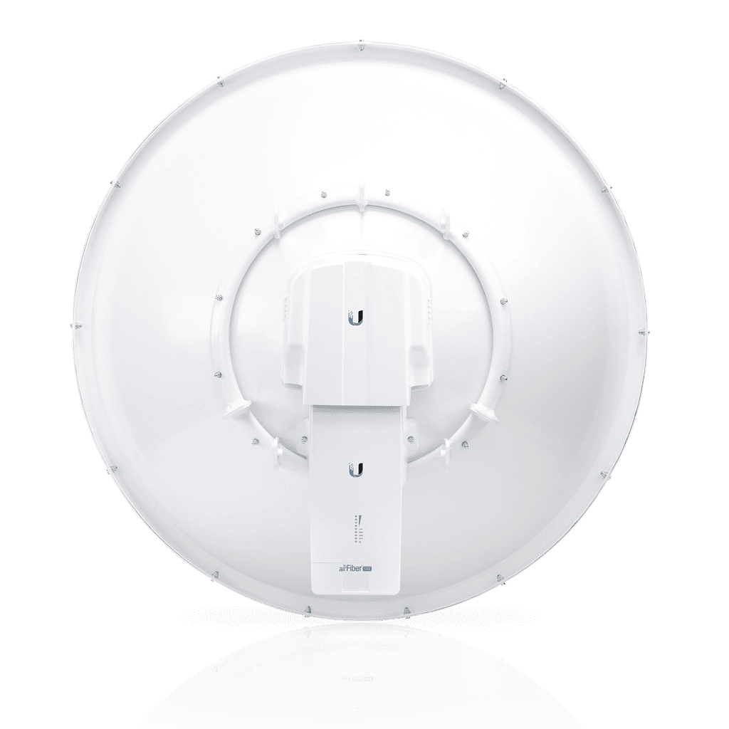 airFiber 11 GHz低频回程无线电与碟形天线